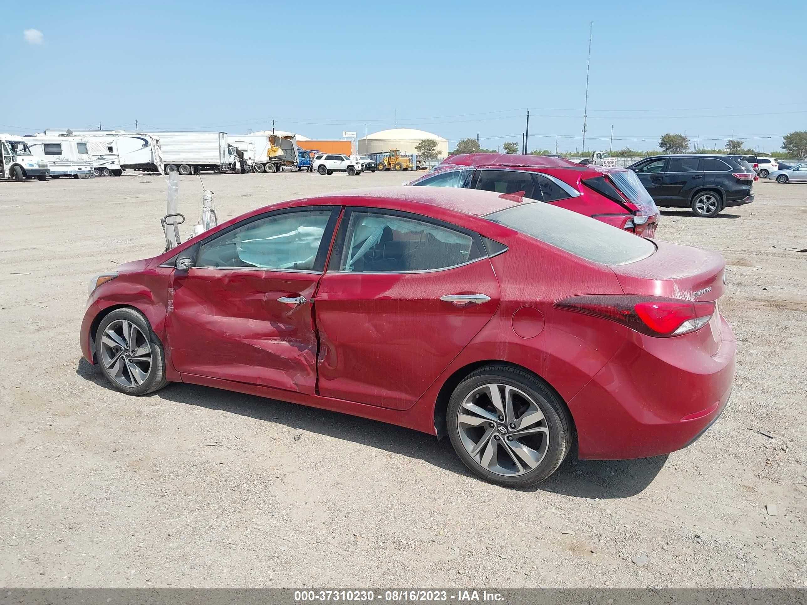 Photo 14 VIN: KMHDH4AE0GU635911 - HYUNDAI ELANTRA 