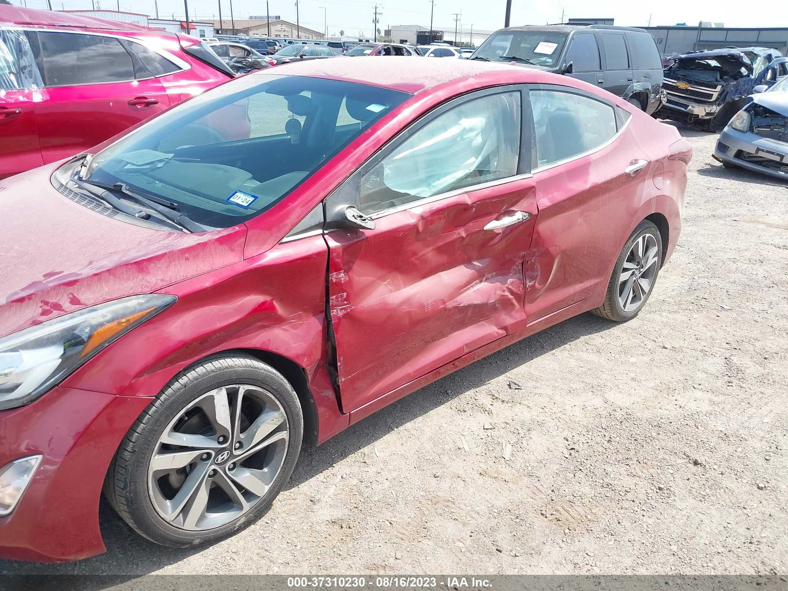 Photo 5 VIN: KMHDH4AE0GU635911 - HYUNDAI ELANTRA 