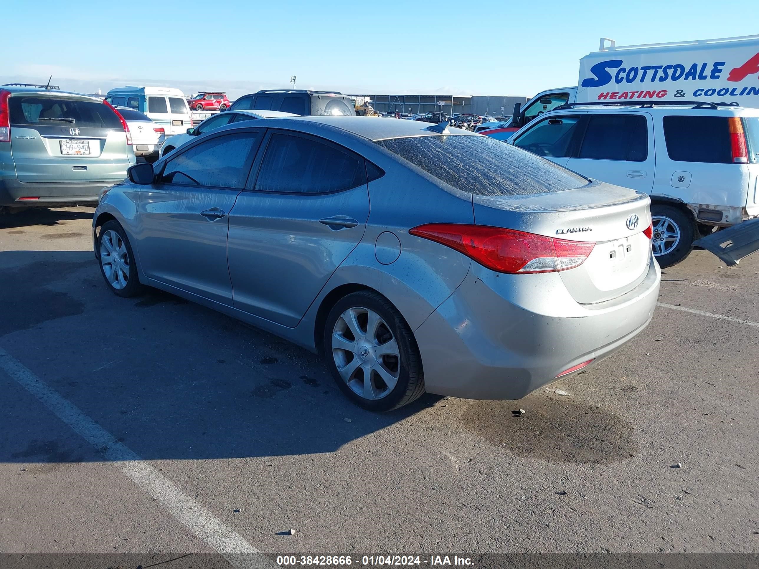 Photo 2 VIN: KMHDH4AE1BU103348 - HYUNDAI ELANTRA 