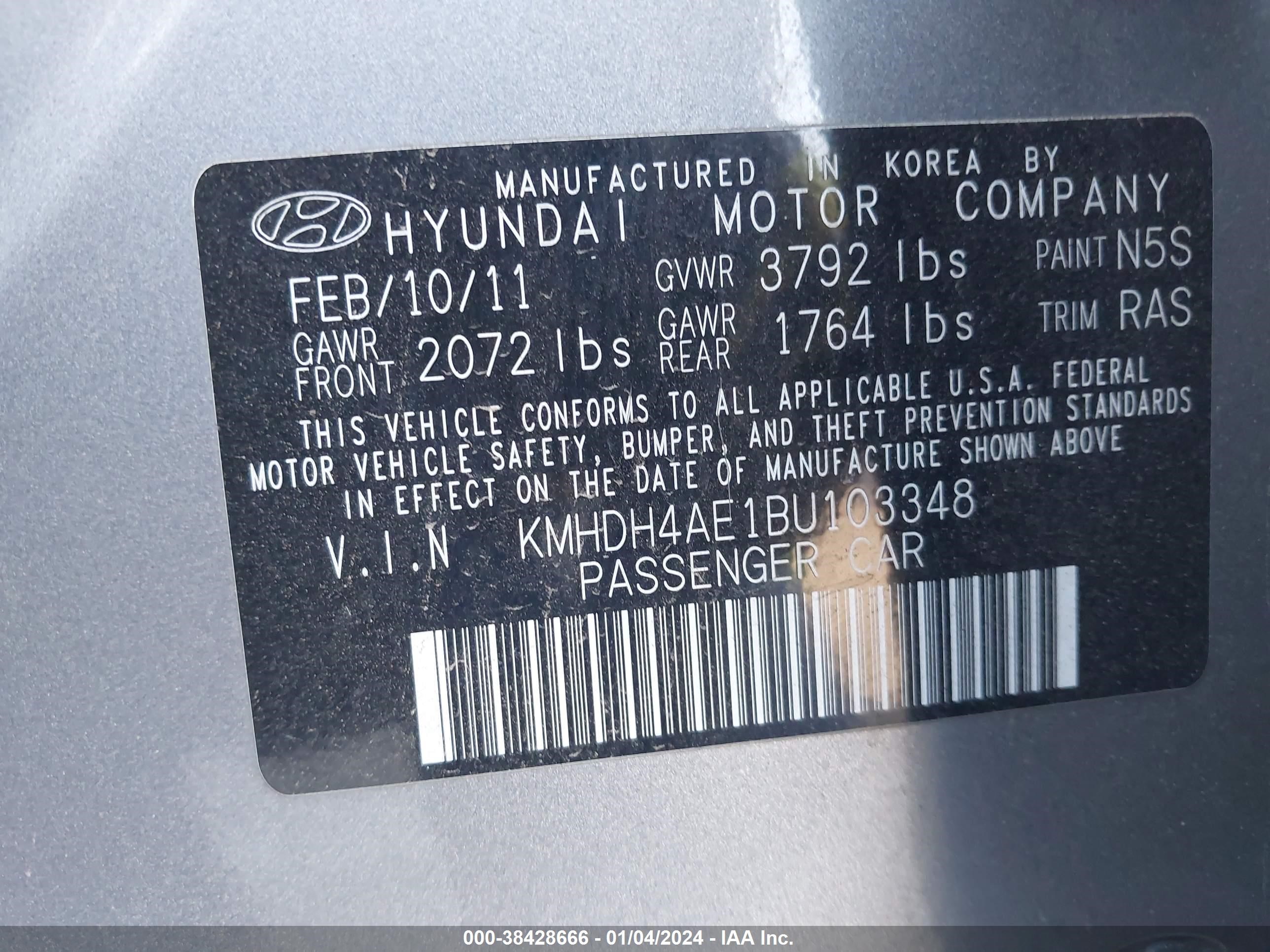 Photo 8 VIN: KMHDH4AE1BU103348 - HYUNDAI ELANTRA 