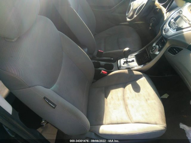 Photo 4 VIN: KMHDH4AE1BU126807 - HYUNDAI ELANTRA 