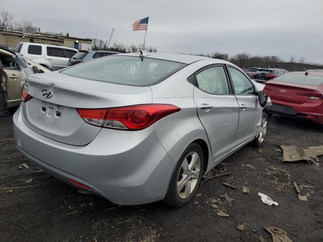 Photo 2 VIN: KMHDH4AE1BU138844 - HYUNDAI ELANTRA 