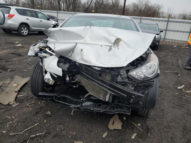 Photo 4 VIN: KMHDH4AE1BU138844 - HYUNDAI ELANTRA 