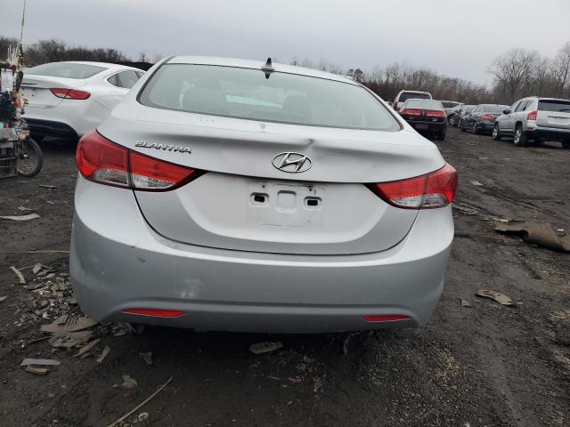 Photo 5 VIN: KMHDH4AE1BU138844 - HYUNDAI ELANTRA 