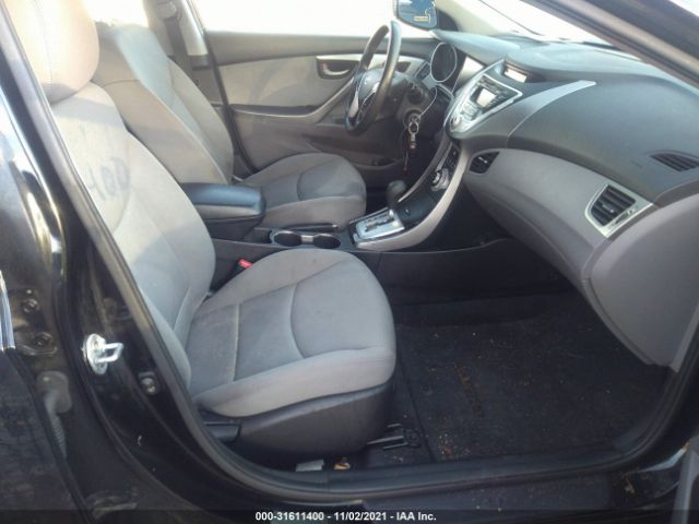 Photo 4 VIN: KMHDH4AE1BU140240 - HYUNDAI ELANTRA 