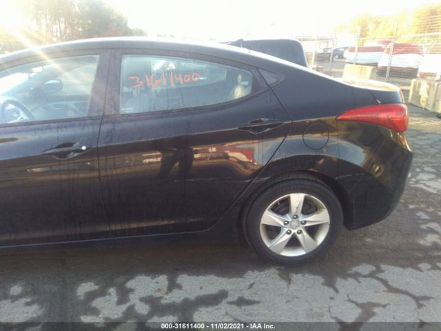 Photo 5 VIN: KMHDH4AE1BU140240 - HYUNDAI ELANTRA 