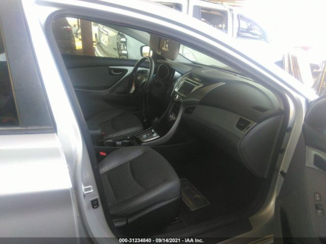 Photo 4 VIN: KMHDH4AE1CU209459 - HYUNDAI ELANTRA 