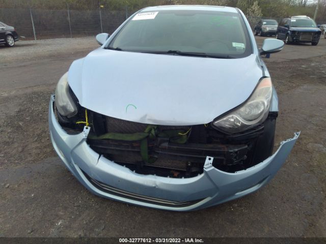 Photo 5 VIN: KMHDH4AE1CU211678 - HYUNDAI ELANTRA 