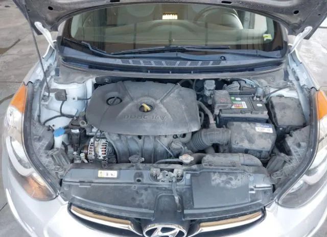 Photo 9 VIN: KMHDH4AE1CU258404 - HYUNDAI ELANTRA 