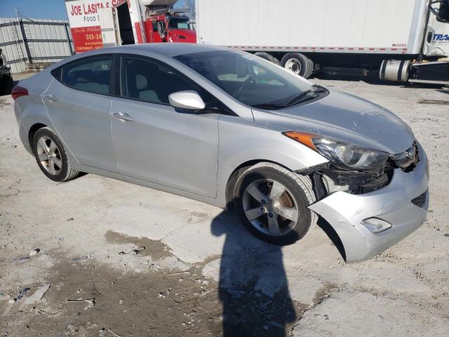 Photo 3 VIN: KMHDH4AE1CU285926 - HYUNDAI ELANTRA 