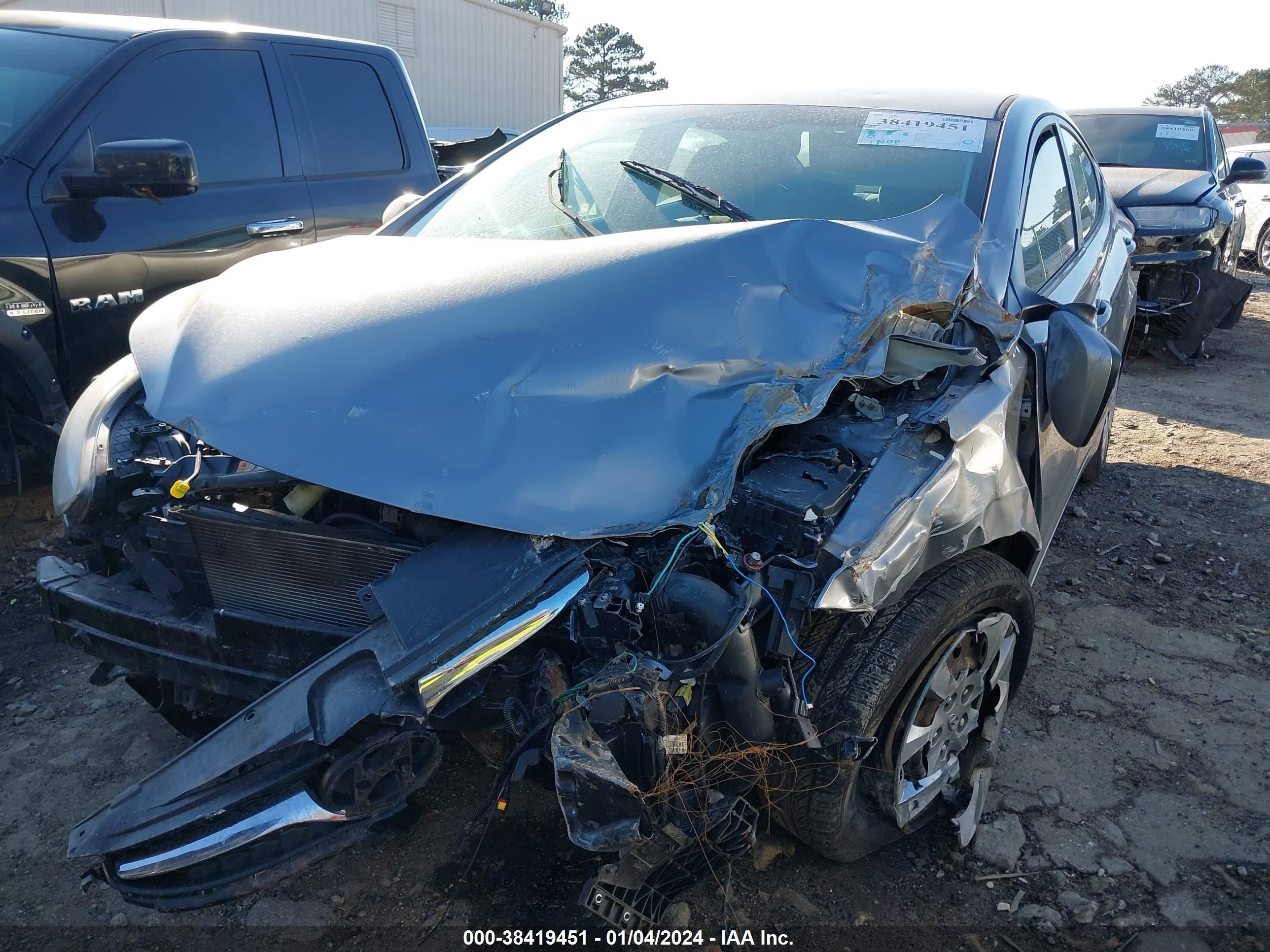 Photo 5 VIN: KMHDH4AE1CU310419 - HYUNDAI ELANTRA 