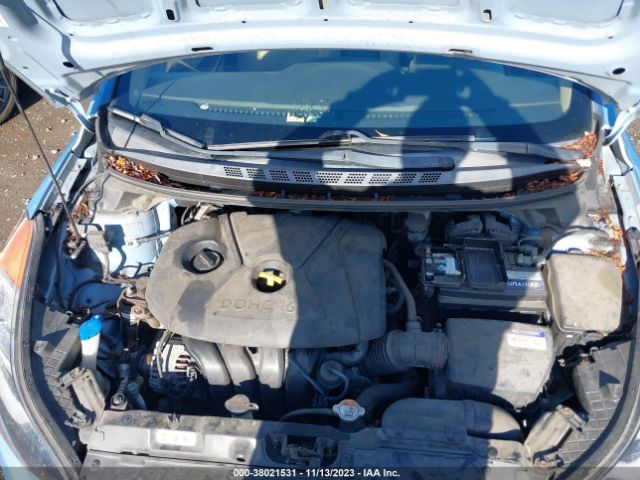 Photo 9 VIN: KMHDH4AE1CU328967 - HYUNDAI ELANTRA 