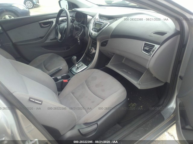 Photo 4 VIN: KMHDH4AE1CU447554 - HYUNDAI ELANTRA 