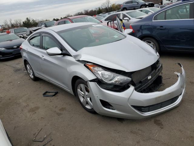 Photo 3 VIN: KMHDH4AE1CU471465 - HYUNDAI ELANTRA 