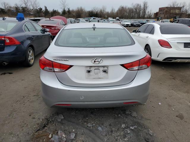 Photo 5 VIN: KMHDH4AE1CU471465 - HYUNDAI ELANTRA 