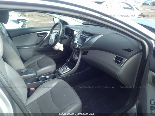 Photo 4 VIN: KMHDH4AE1CU480859 - HYUNDAI ELANTRA 