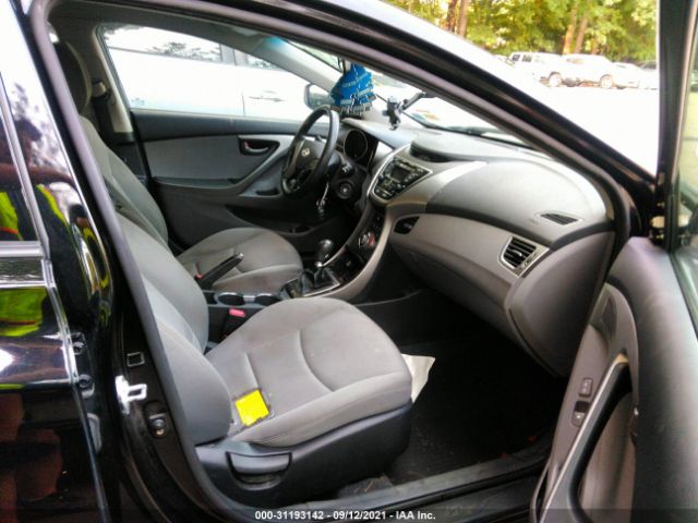 Photo 4 VIN: KMHDH4AE1DU002765 - HYUNDAI ELANTRA 