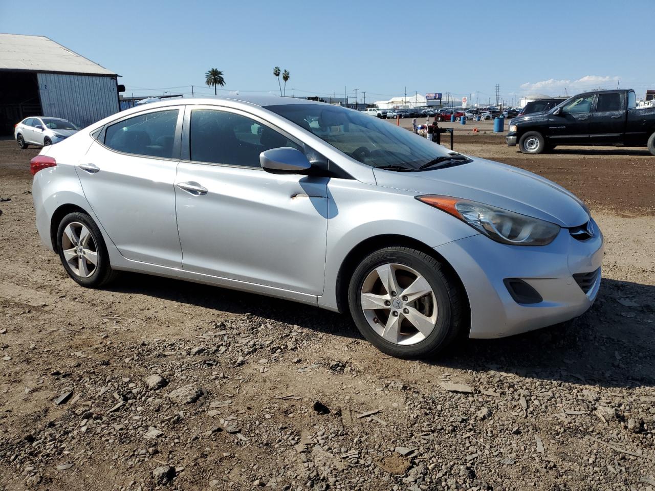 Photo 3 VIN: KMHDH4AE1DU024975 - HYUNDAI ELANTRA 