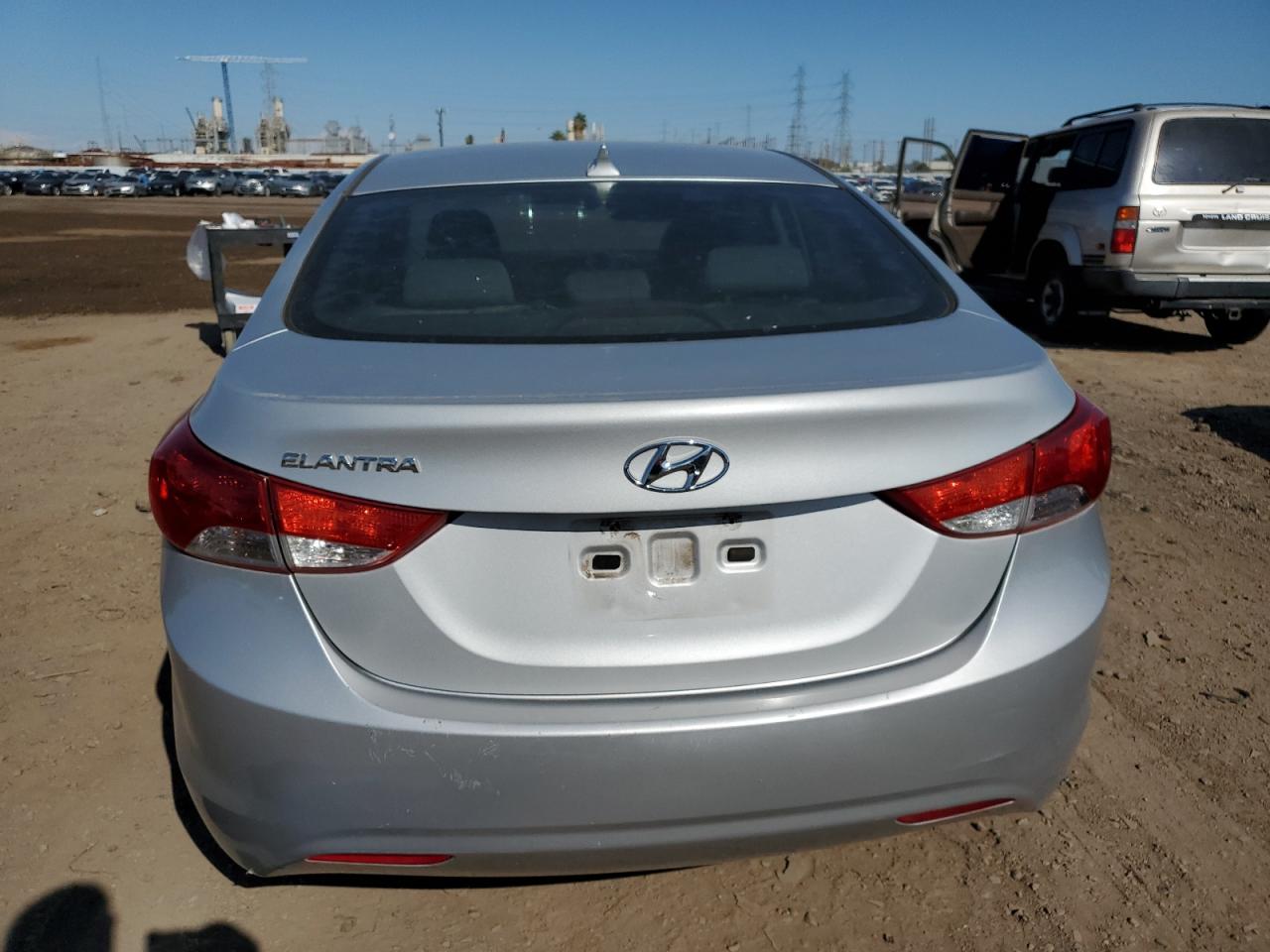 Photo 5 VIN: KMHDH4AE1DU024975 - HYUNDAI ELANTRA 