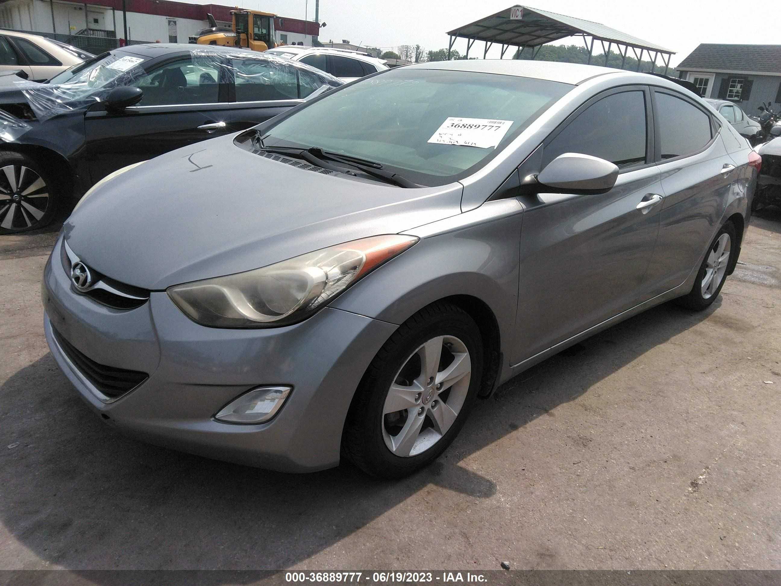 Photo 1 VIN: KMHDH4AE1DU526725 - HYUNDAI ELANTRA 