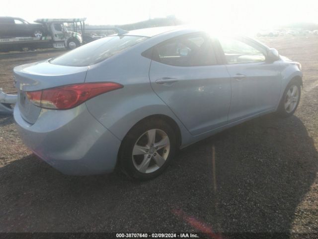 Photo 3 VIN: KMHDH4AE1DU529723 - HYUNDAI ELANTRA 