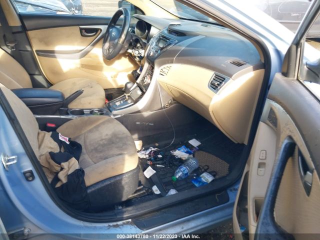 Photo 4 VIN: KMHDH4AE1DU537773 - HYUNDAI ELANTRA 