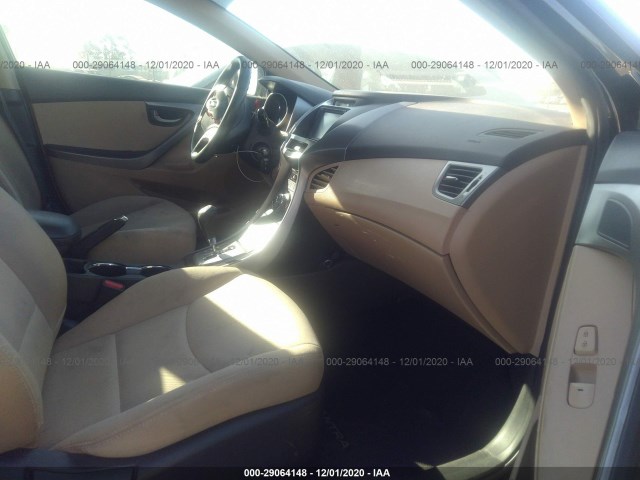 Photo 4 VIN: KMHDH4AE1DU567985 - HYUNDAI ELANTRA 