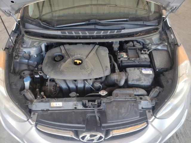 Photo 6 VIN: KMHDH4AE1DU747063 - HYUNDAI ELANTRA GL 