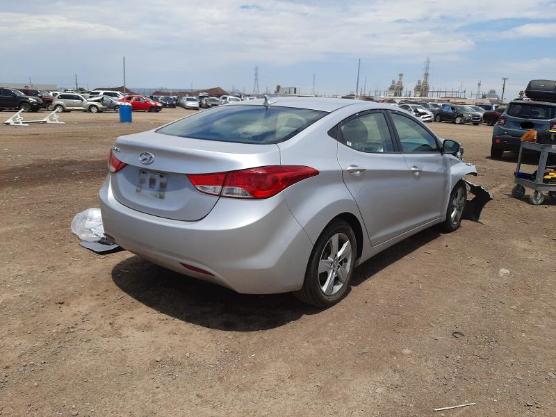 Photo 3 VIN: KMHDH4AE1DU812431 - HYUNDAI ELANTRA GL 