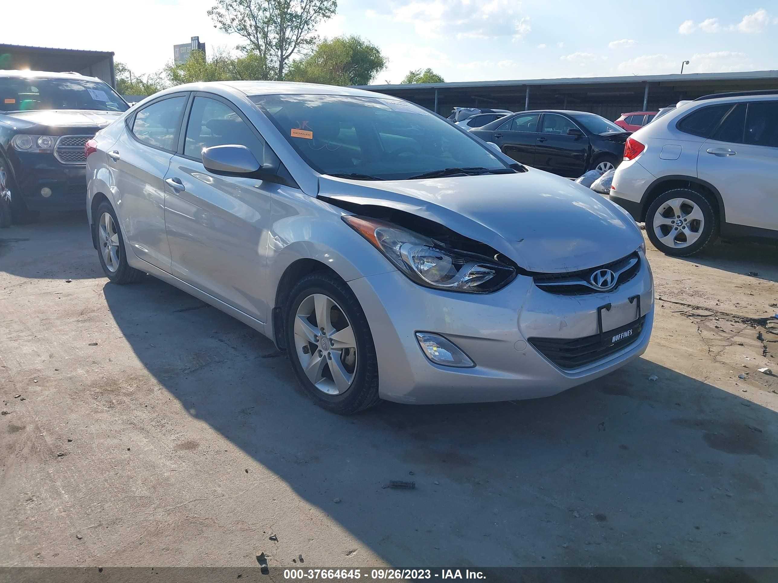 Photo 0 VIN: KMHDH4AE1DU849107 - HYUNDAI ELANTRA 