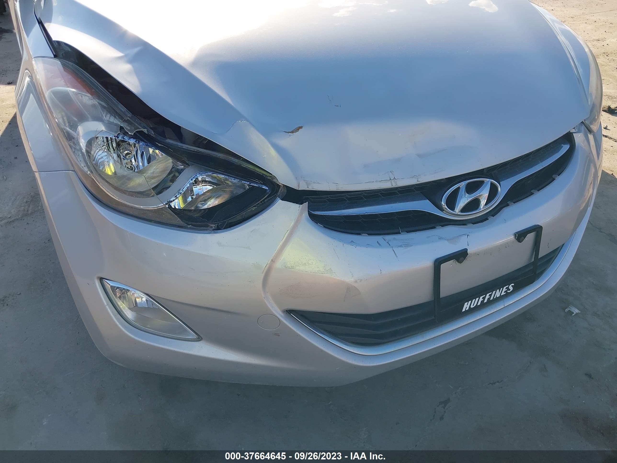 Photo 5 VIN: KMHDH4AE1DU849107 - HYUNDAI ELANTRA 