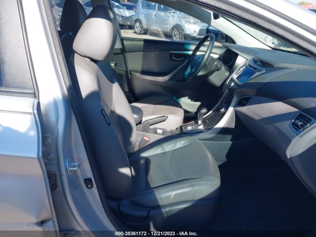 Photo 4 VIN: KMHDH4AE1DU869101 - HYUNDAI ELANTRA 