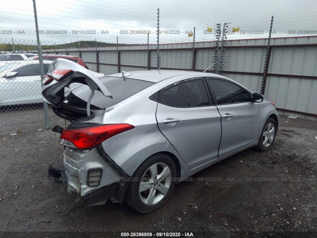 Photo 3 VIN: KMHDH4AE1DU876758 - HYUNDAI ELANTRA 