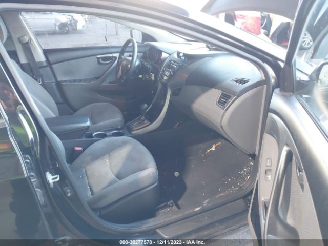 Photo 4 VIN: KMHDH4AE1DU888523 - HYUNDAI ELANTRA 