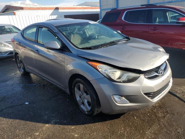 Photo 3 VIN: KMHDH4AE1DU917745 - HYUNDAI ELANTRA 