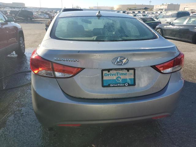 Photo 5 VIN: KMHDH4AE1DU917745 - HYUNDAI ELANTRA 