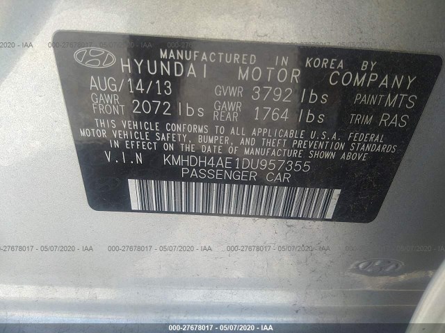 Photo 8 VIN: KMHDH4AE1DU957355 - HYUNDAI ELANTRA 