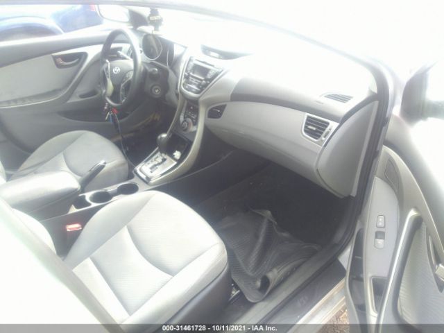 Photo 4 VIN: KMHDH4AE1DU991229 - HYUNDAI ELANTRA 