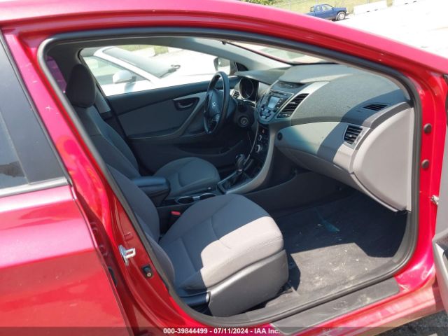 Photo 4 VIN: KMHDH4AE1FU223995 - HYUNDAI ELANTRA 