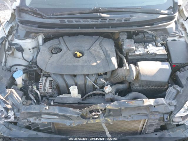 Photo 9 VIN: KMHDH4AE1FU226377 - HYUNDAI ELANTRA 