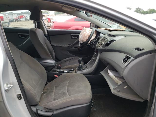 Photo 4 VIN: KMHDH4AE1FU229540 - HYUNDAI ELANTRA SE 