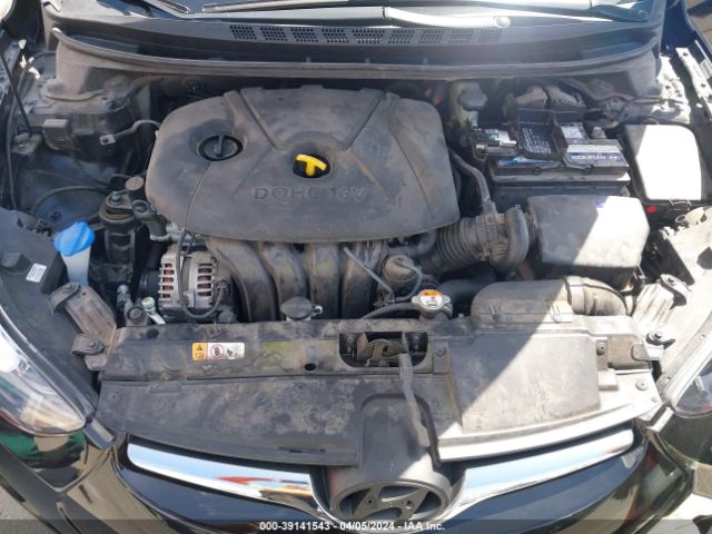 Photo 9 VIN: KMHDH4AE1FU240280 - HYUNDAI ELANTRA 