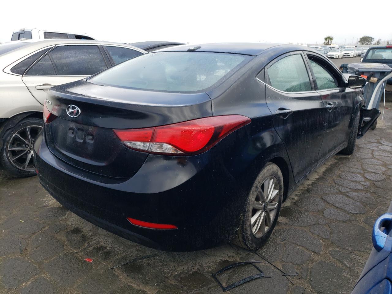 Photo 2 VIN: KMHDH4AE1FU299314 - HYUNDAI ELANTRA 