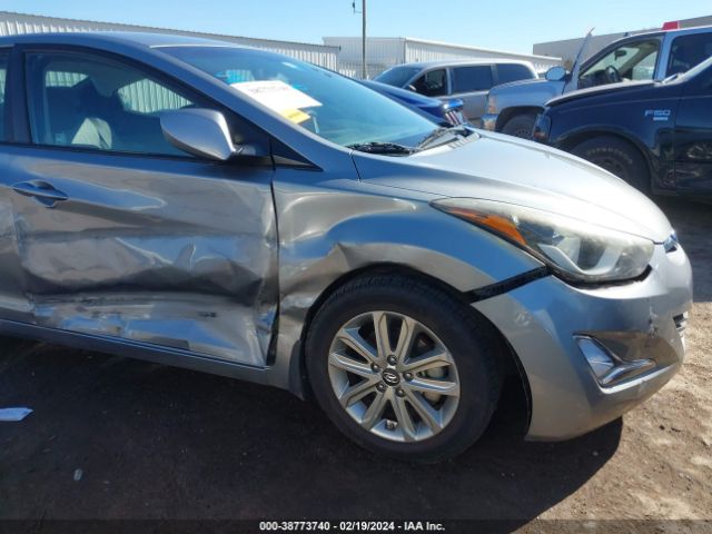 Photo 5 VIN: KMHDH4AE1FU358250 - HYUNDAI ELANTRA 