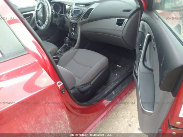 Photo 4 VIN: KMHDH4AE1FU363500 - HYUNDAI ELANTRA 