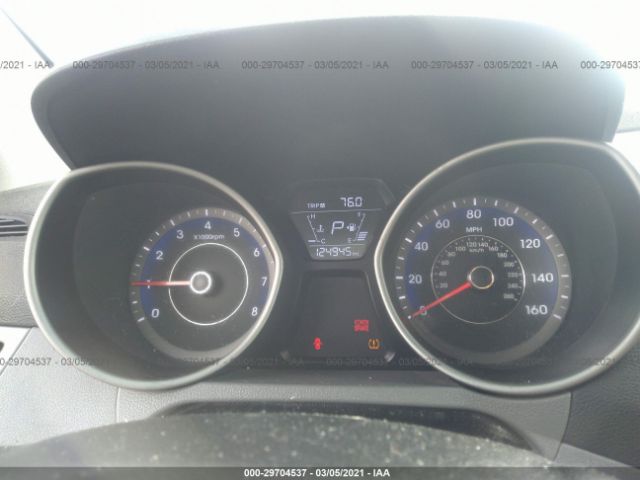 Photo 6 VIN: KMHDH4AE1FU363500 - HYUNDAI ELANTRA 