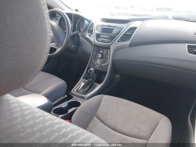 Photo 4 VIN: KMHDH4AE1FU416423 - HYUNDAI ELANTRA 