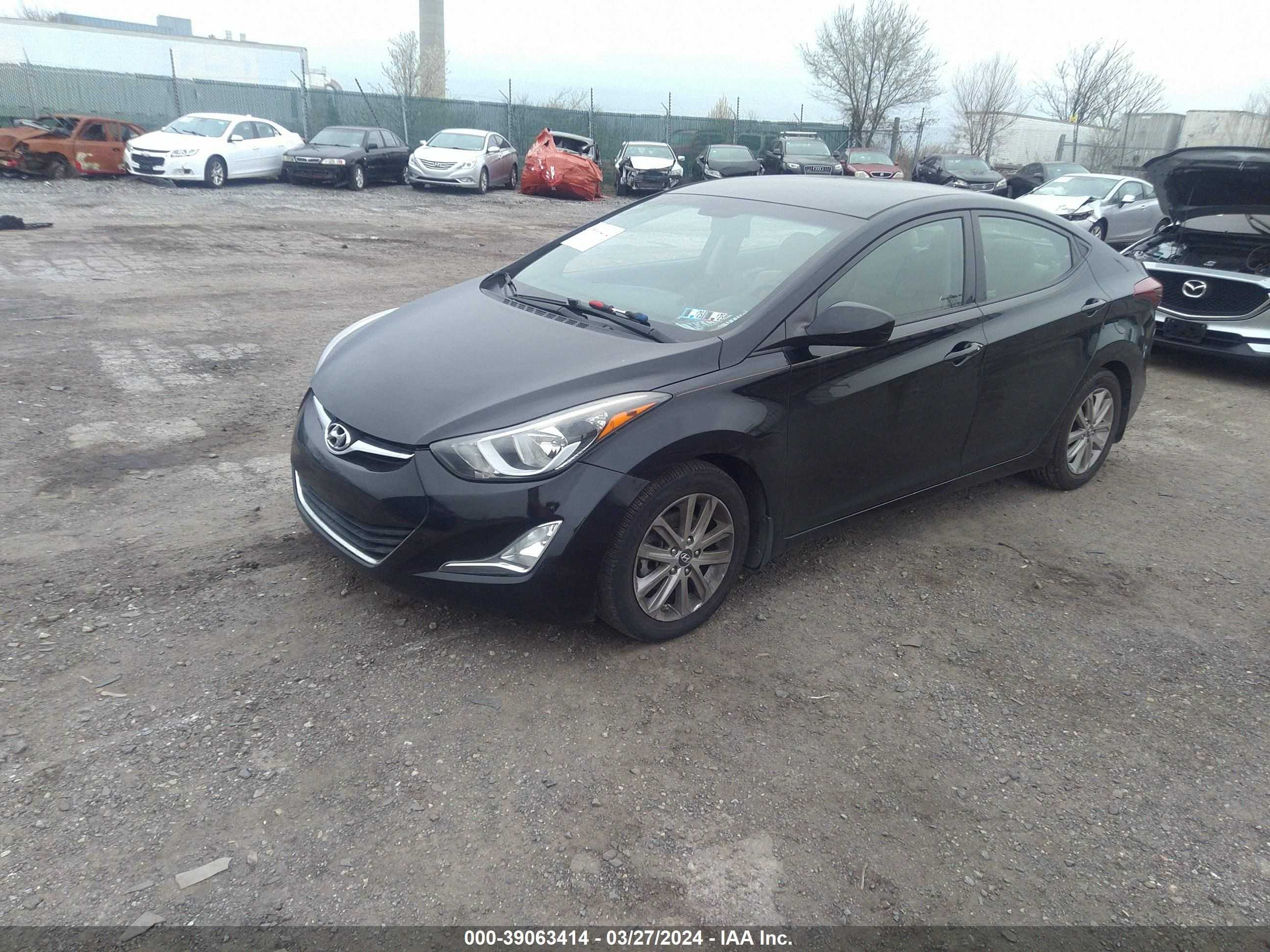 Photo 1 VIN: KMHDH4AE1GU588520 - HYUNDAI ELANTRA 