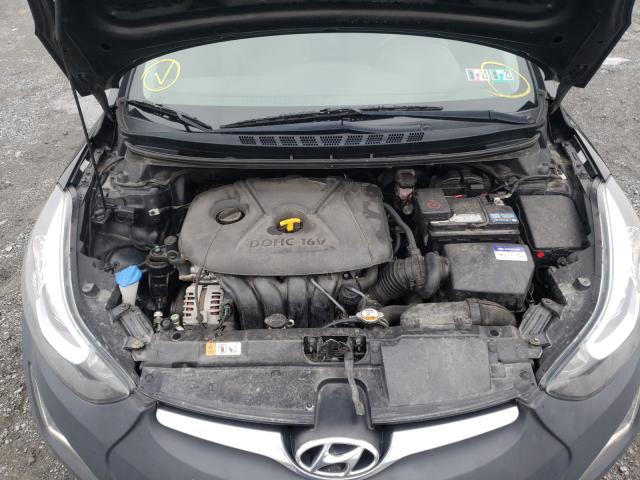 Photo 6 VIN: KMHDH4AE1GU604666 - HYUNDAI ELANTRA SE 