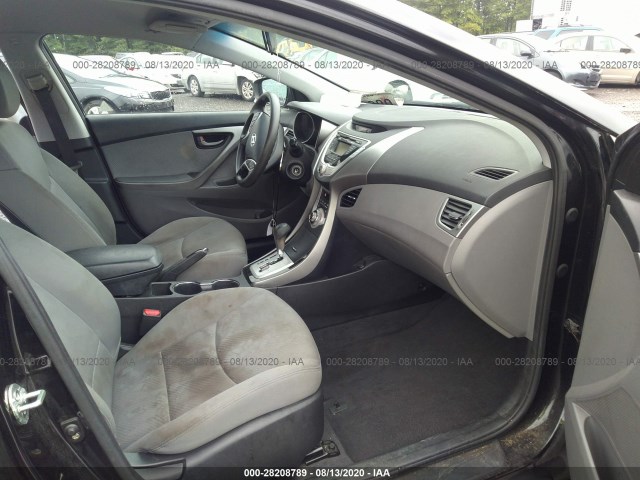 Photo 4 VIN: KMHDH4AE2BU084454 - HYUNDAI ELANTRA 